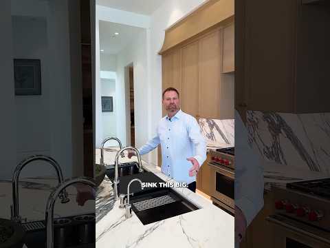 This GIANT Kitchen Workstation Sink Does EVERYTHING a Home Chef Could Want! 🍳🔥