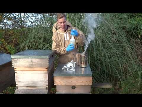 , title : 'Beekeeping Guide: How To Treat Your Hives With Api-Bioxal'