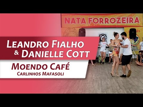 Moendo Café - Carlinhos Mafasoli // Leandro Fialho e Danielle Cott