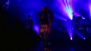 Nao - Adore You / Blue Wine (Live)