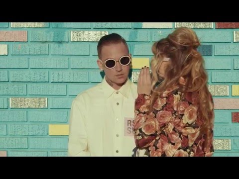 blackbear - slide thru [Official Music Video]