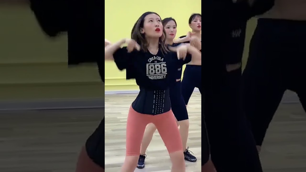 A perfect 5-minute full-body workout routine! Just 5 minutes of pedo sweat! #Shorts #wanyomori