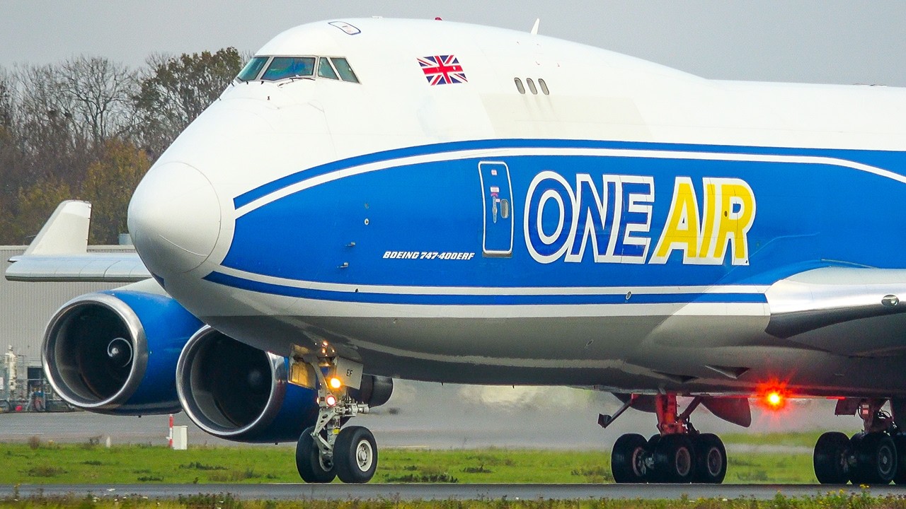 BOEING 747 MIX - 60 MINUTES B747 Only - Landing, Departure, Takeoff ... (4K)