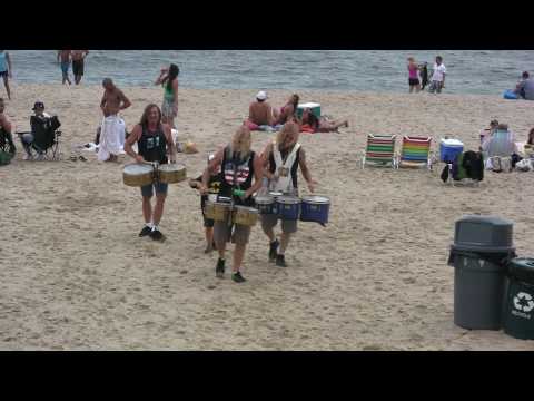 Flying Mueller Brothers drumming onto Jenkinsons Beach 8/1/10