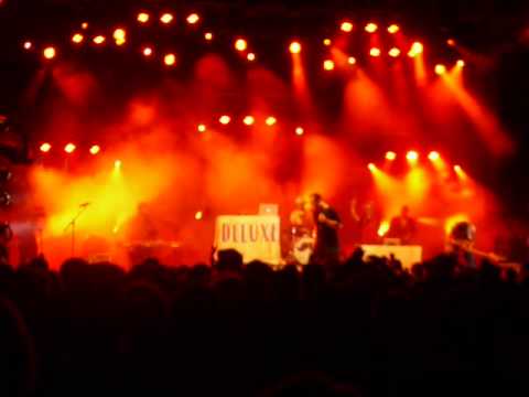 Deluxe feat Taïwan MC Youthstar - live  - Foreztival 2012 - Trelins (42)