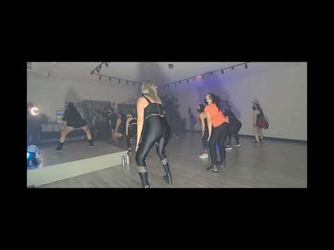 TRAVA NA POSE, CHAMA NO ZOOM DA UM CLOSE - DJ PATRICK MUNIZ, DJ OLLIVER, MC TOPRE & MC RENNAN