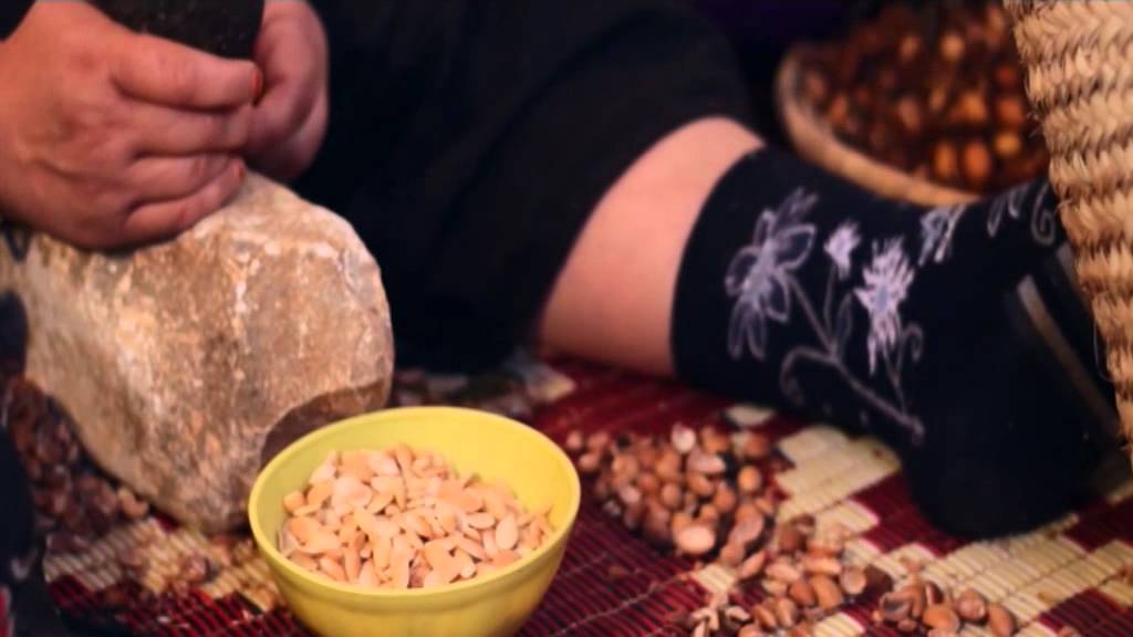 L’argan, pratiques et savoir-faire liés à l’arganier- Maroc