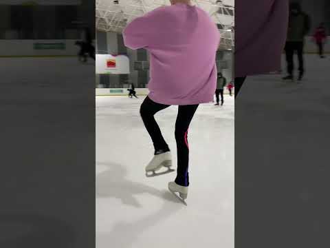 #adultfigureskater #figureskater #figureskating #poland #twizzle #świdnica #artistic #lodowisko