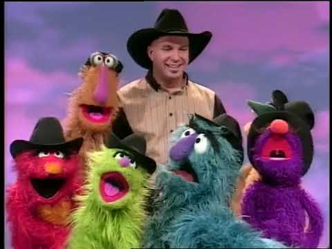 Sesame Street: Episode 3939 (Repeat of Episode 3814)