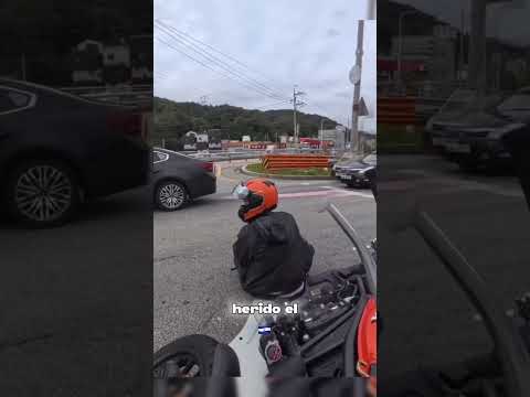 La peor experiencia de un Motociclista en un Semáforo