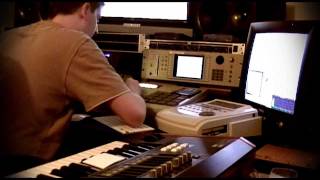 Video thumbnail for Making a Beat on Akai S5000 and MPC2000 by eekz Made This!