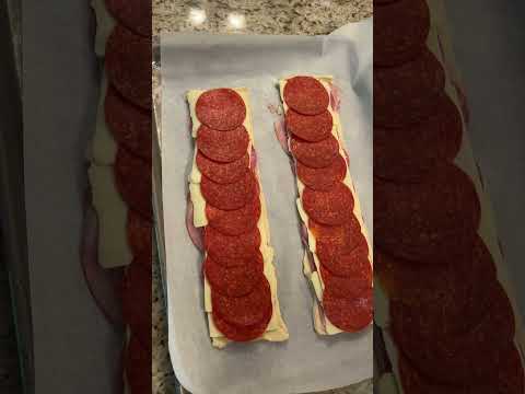 Stromboli with Marinera Sauce 