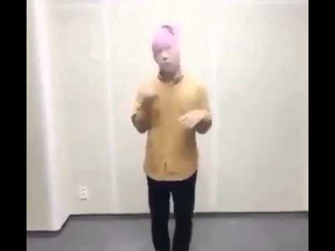 L'uomo gallina 😂😂😂