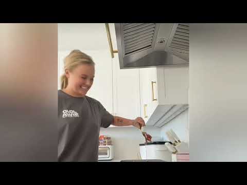 JoJo Siwa Shares A Clip Making 2nd Breakfast For Chris Hughes | JoJo Siwa and Chris Hughes Moments