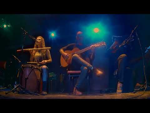 RAMANEGRA - "Sentir indiano/ El cóndor pasa" en vivo.