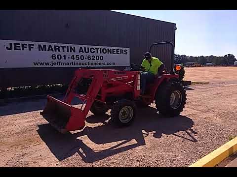 MAHINDRA 2615 4WD TRACTOR