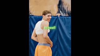 😂 LaMelo still plays like this MQDEFAULT Thumbnail