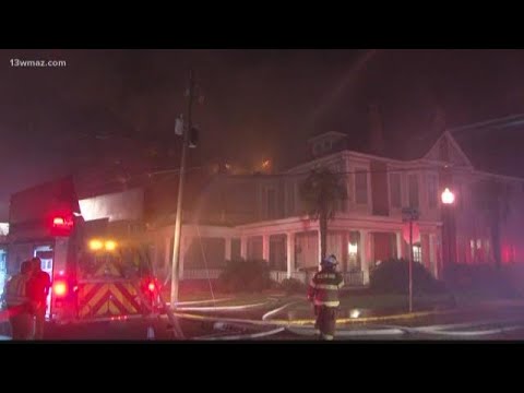 Multiple homes damaged, 4 firefighters injured in downtown Macon fire