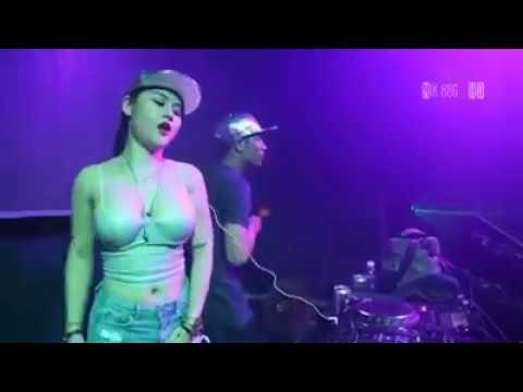 download lagu mp3 mp4 Aku Tak Biasa Remix, download lagu Aku Tak Biasa Remix gratis, unduh video klip Download Aku Tak Biasa Remix Mp3 dan Mp4 Full Gratis