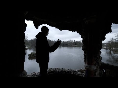 Video thumbnail for Bête Curieuse