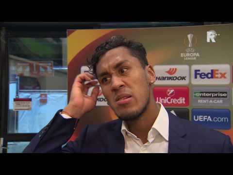 Sinclair Bischop in gesprek met Renato Tapia