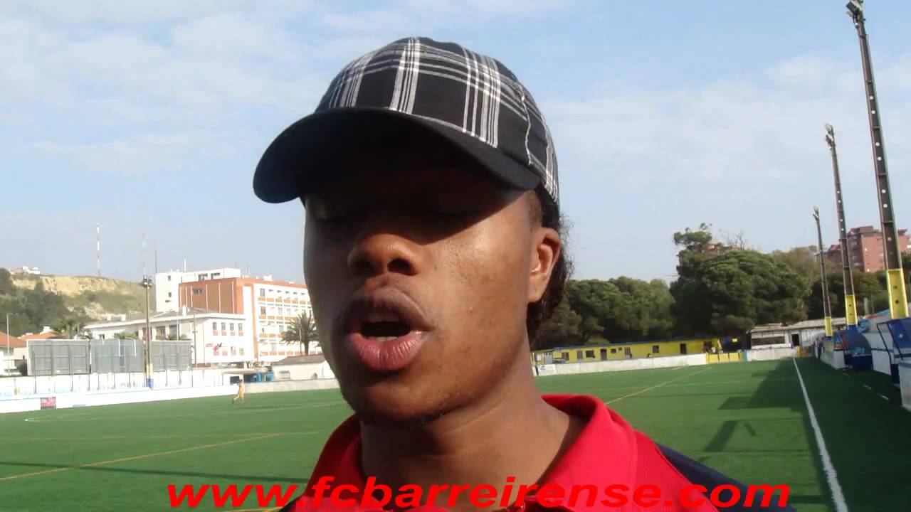 Trafaria - 1 Barreirense - 3 de 2010/2011