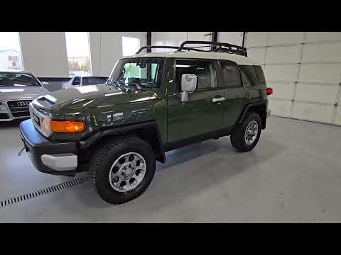 2011 Toyota FJ Cruiser (CC-2029792) for sale in Bend, Oregon