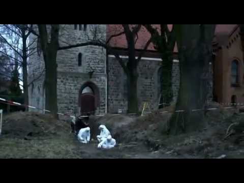 Forscher graben die Pest aus - Vor einer Berliner Kirche
