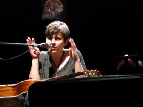 10/15 Kaki King - Bowen Island @ CTE, Estarreja, Portugal (14/04/2012)