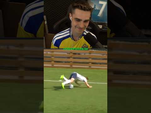 HAHAHA!!🤣 #Football