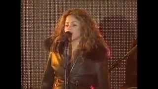 Shakira - Hey You (Live Mad Tv)