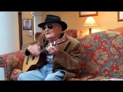 96-year-old ukulele player still strumming in Napa