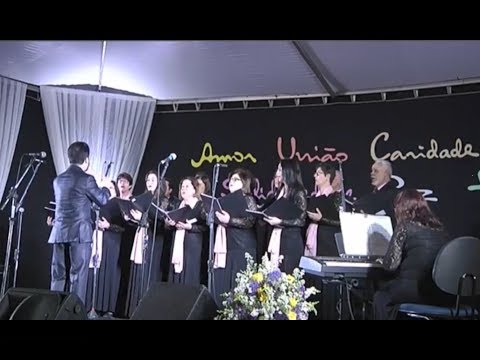 CORAL AMOR E LUZ - Abertura do evento com Divaldo Franco em Bauru-SP