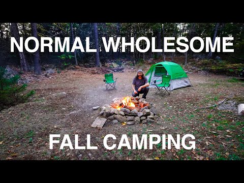 Normales gesundes Herbstcamping