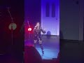 Anne Hathaway Sings Somebody To Love From Ella Enchanted At Broadway For Harris