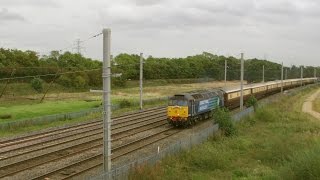 preview picture of video 'Winwick Junction 29.8.2014 - DRS 47828 & 47805 on Belmond Northern Belle ECS'