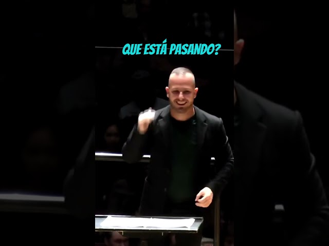 Vídeo relacionado con Director Musical Humor Divertido de Mejor Directores Música Camiseta Premium
