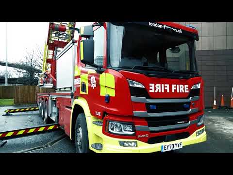 London Fire Brigades 64m Turntable Ladder During Training