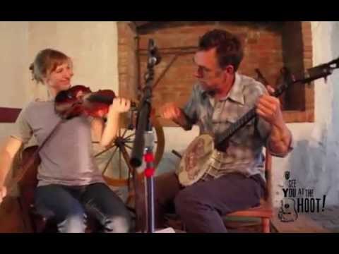 Richie and Rosie - Five Miles to Town (Live at the Summer Hoot 2013)