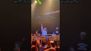 Download lagu Bravy on stage boshe viip yogyakarta #bravy #mraloy #aloy mp3 Download lagu Bravy on stage boshe viip yogyakarta #bravy #mraloy #aloy mp3