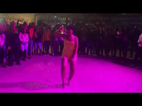 How low can she go Zodwa Wabantu   Dj Muntu's Birthday Celebration Eyadini