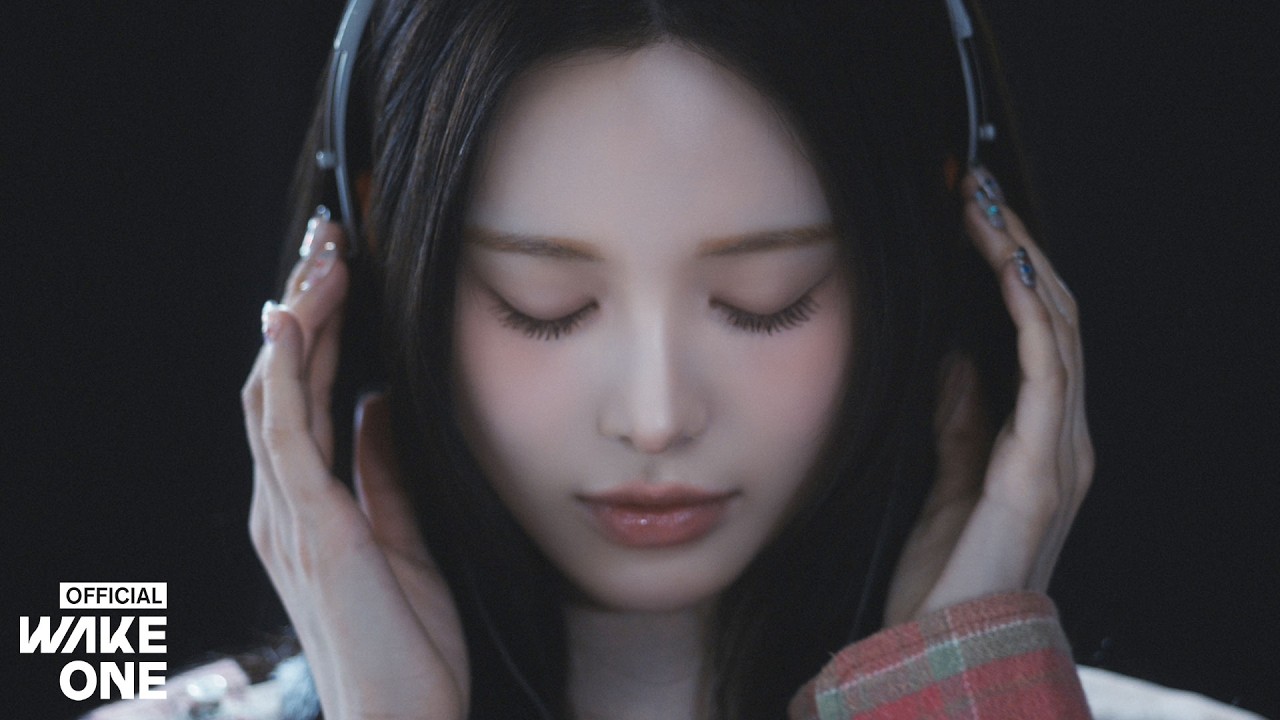 izna「METRONOME」Official MVサムネイル・メンバー集合カット