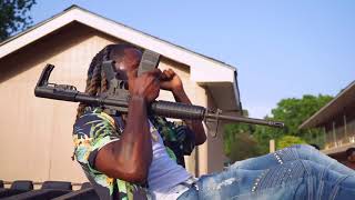 Wnc Whop Bezzy x Banks (shot by: rich porter)