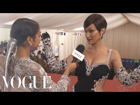 Bella Hadid on Her Jewel-Encrusted Met Gala Dress｜Met Gala 2019 With Liza Koshy｜Vogue (Bella Hadid on Her Jewel-Encrusted Met Gala Dress | Met Gala 2019 With Liza Koshy | Vogue)