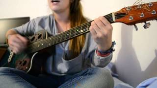 Tan perfecto que asusta (Cover)