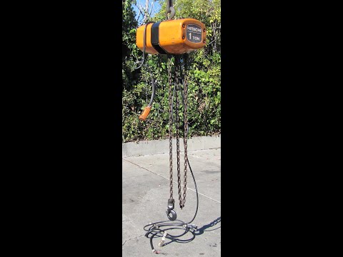 Hitachi 1 Ton Electric Chain Hoist with 2 Ton Manual Trolley and Pendant