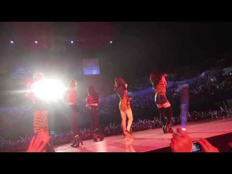 [FANCAM HD] 130825 f(x) Hot Summer BACKSIDE@ M! Countdown What's Up LA KCON 2013