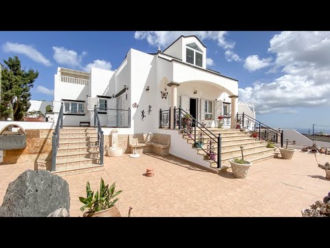 3 Bedroom  House / Villa video