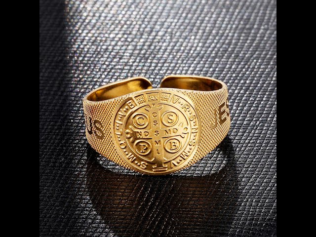 Vídeo relacionado con Anillos de San Benito Para Hombres Anillo De Acero Inoxidable Santo Exorcismo Cristiano Jesús Católico Cruz Romana Zirconia Cúbica Cazador De Fantasmas Abierto Para Hombres Mujeres Joyería Moda, 8