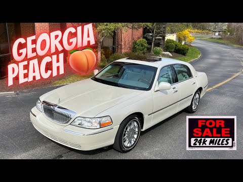 2006 Lincoln Town Car 24k Miles Signature Limited Georgia Peach! FOR SALE Specialty Motor Cars